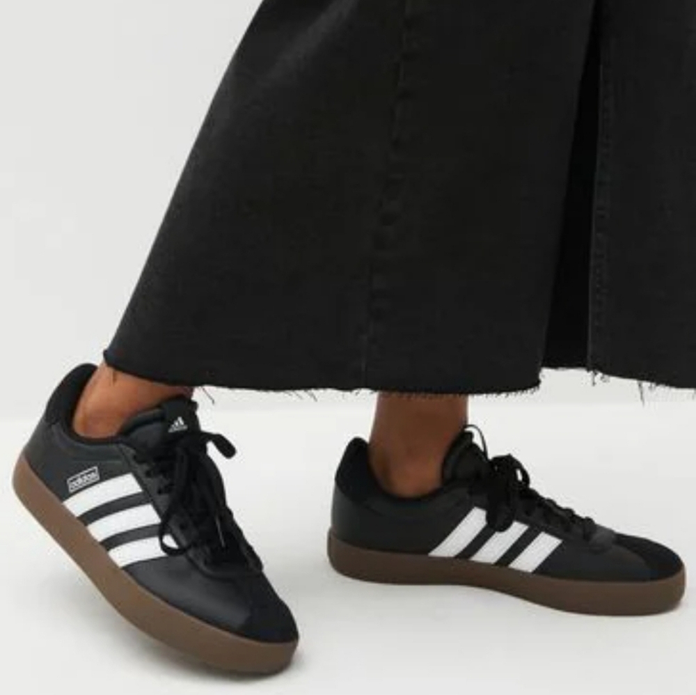 New Adidas Women's Black and White Sneakers